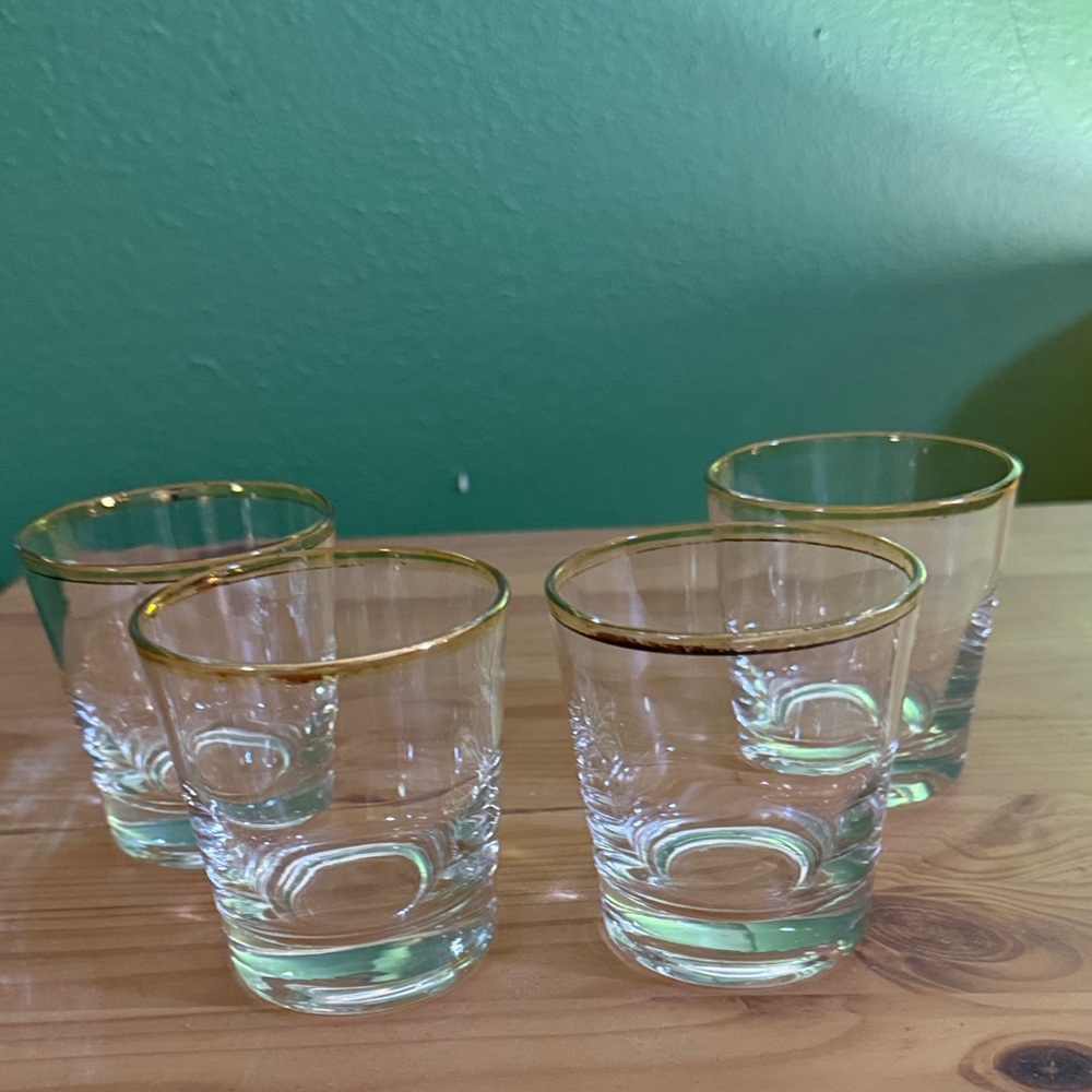 Elegant Gold Rimmed Shot Glass Set